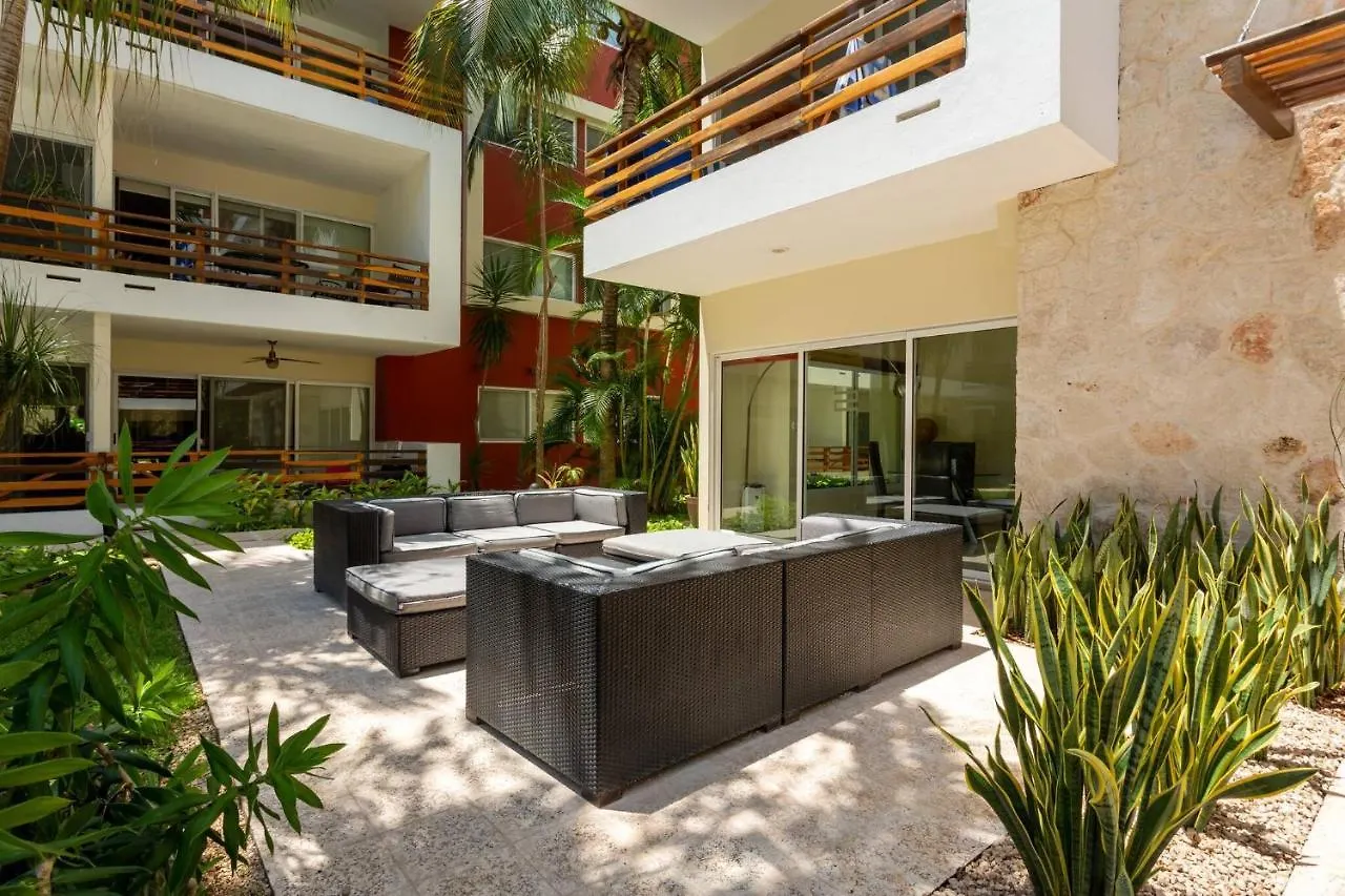 Affordable 1 Bedroom Condo For Families - Near 5Th Playa del Carmen Daire