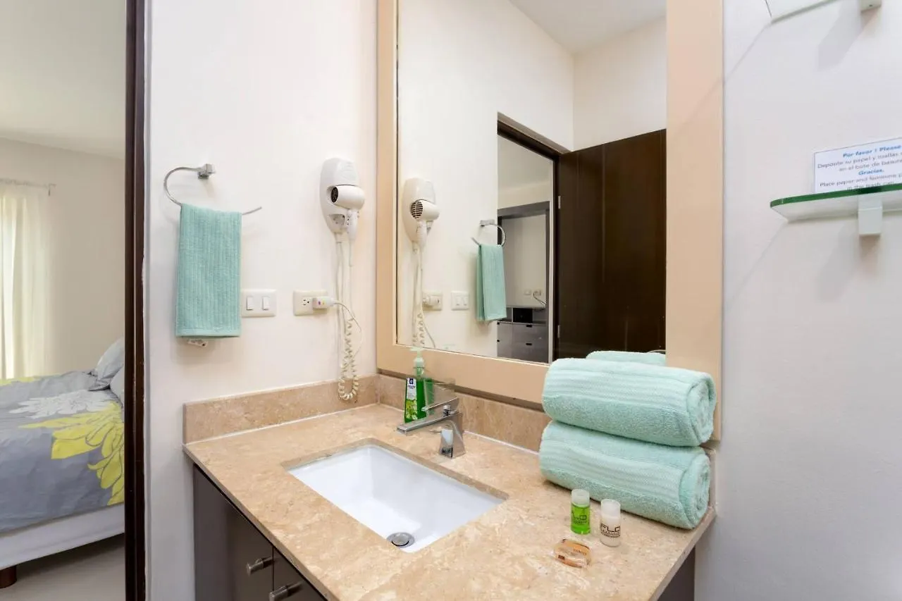 Affordable 1 Bedroom Condo For Families - Near 5Th Playa del Carmen Daire