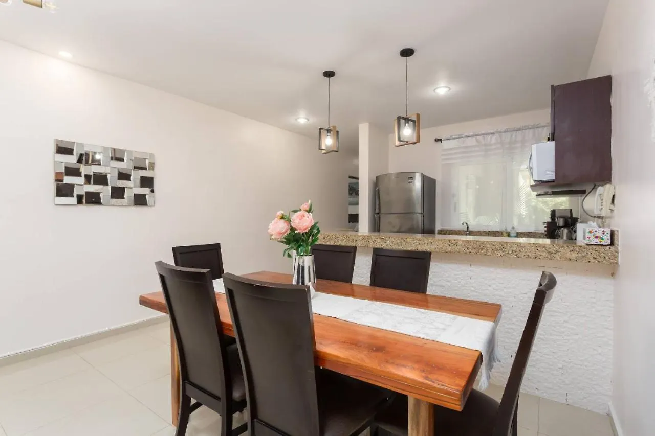 Affordable 1 Bedroom Condo For Families - Near 5Th Playa del Carmen