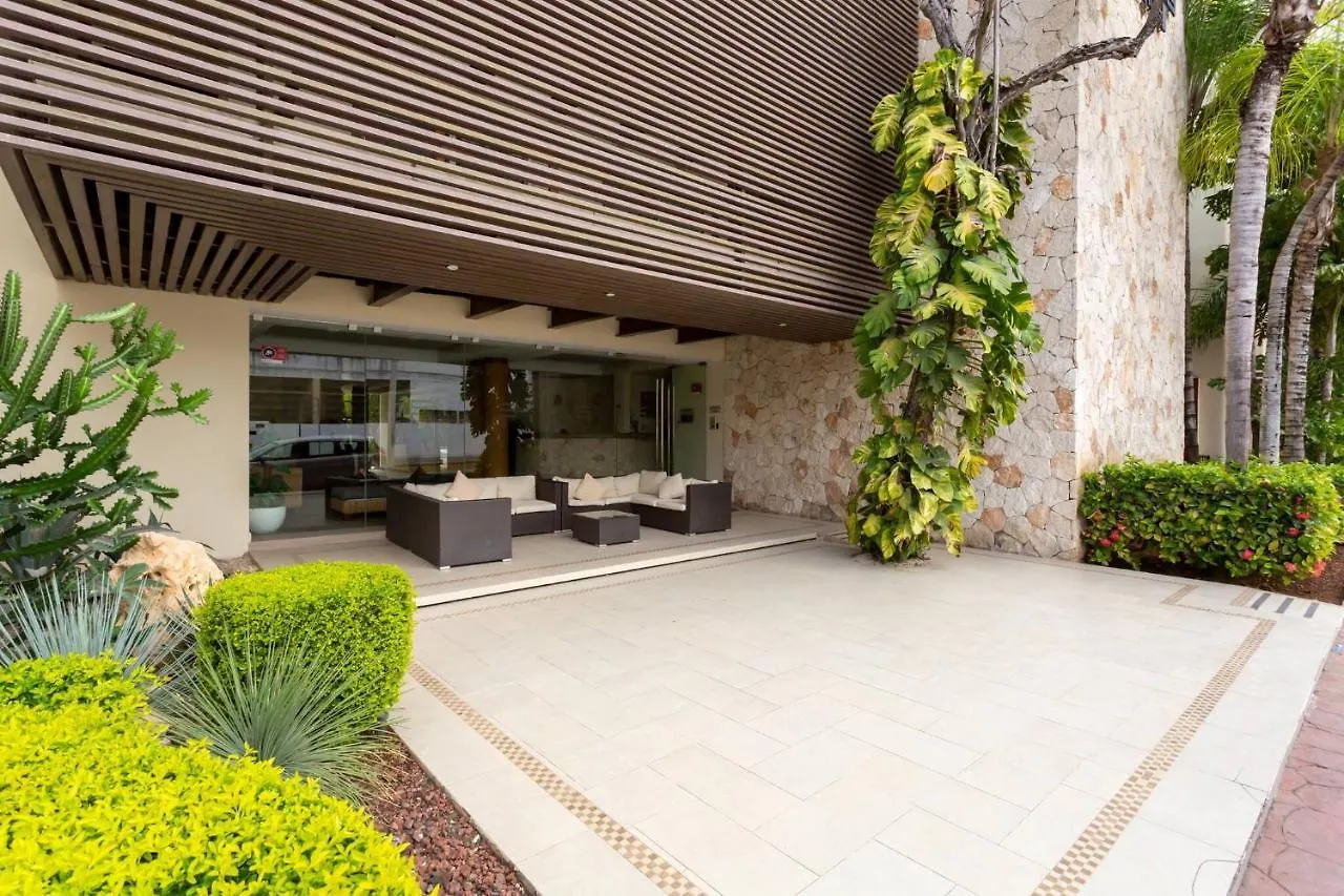 Affordable 1 Bedroom Condo For Families - Near 5Th Playa del Carmen Mexico