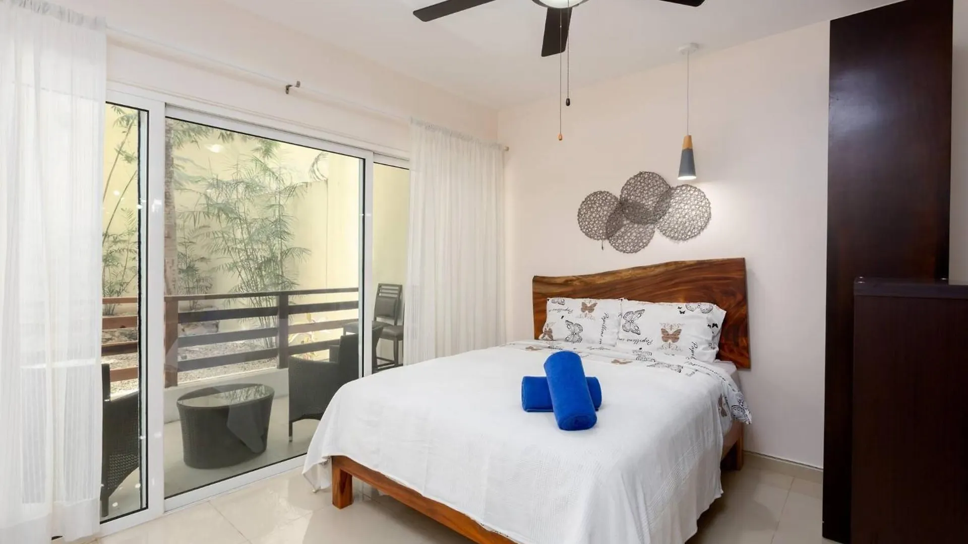 Affordable 1 Bedroom Condo For Families - Near 5Th Playa del Carmen 0*,